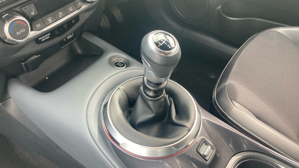 Nissan Juke 1.0 DiG-T 114 Tekna 5dr Petrol Hatchback - Image 13
