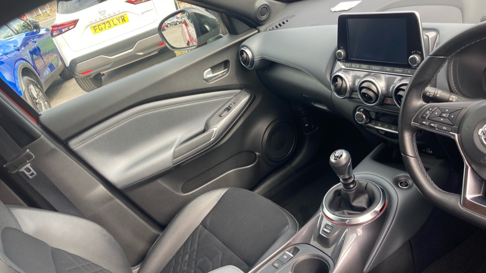 Nissan Juke 1.0 DiG-T 114 Tekna 5dr Petrol Hatchback - Image 14