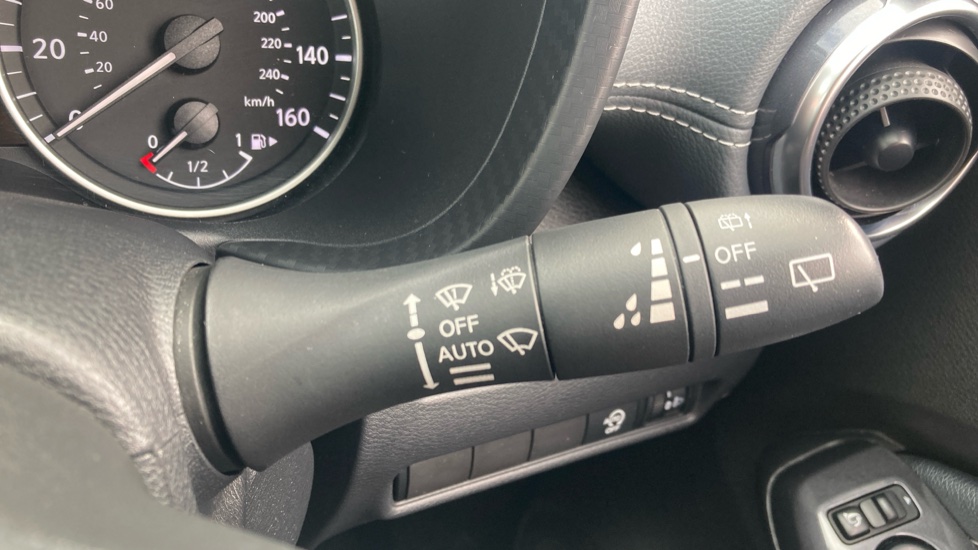Nissan Juke 1.0 DiG-T 114 Tekna 5dr Petrol Hatchback - Image 24