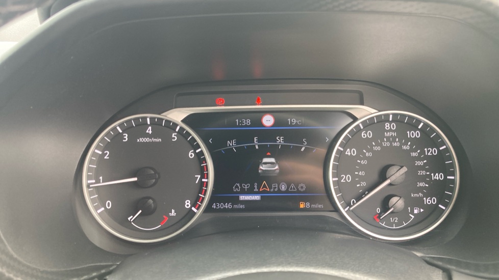 Nissan Juke 1.0 DiG-T 114 Tekna 5dr Petrol Hatchback - Image 30