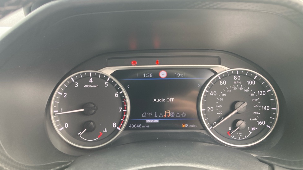 Nissan Juke 1.0 DiG-T 114 Tekna 5dr Petrol Hatchback - Image 31