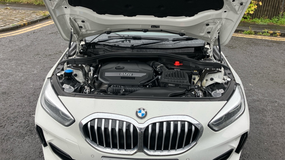 BMW 1 Series 118i [136] M Sport 5dr [Live Cockpit Professional] Petrol Hatchback - Image 8