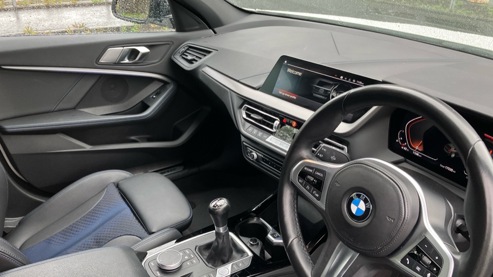 BMW 1 Series 118i [136] M Sport 5dr [Live Cockpit Professional] Petrol Hatchback - Image 14