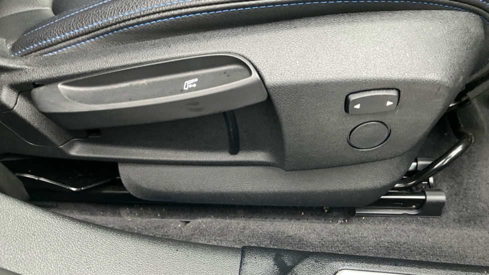 BMW 1 Series 118i [136] M Sport 5dr [Live Cockpit Professional] Petrol Hatchback - Image 29