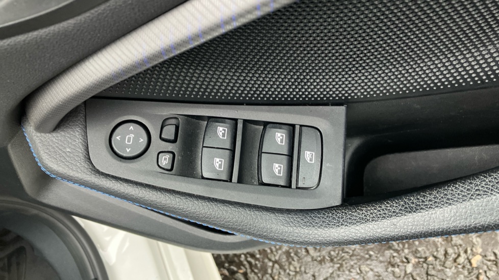 BMW 1 Series 118i [136] M Sport 5dr [Live Cockpit Professional] Petrol Hatchback - Image 31