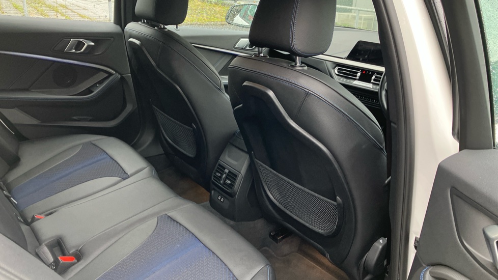 BMW 1 Series 118i [136] M Sport 5dr [Live Cockpit Professional] Petrol Hatchback - Image 33