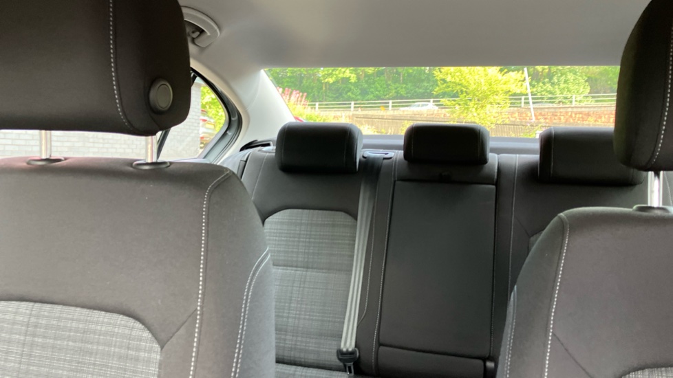 Volkswagen Passat 1.5 TSI EVO SE Nav 4dr DSG Petrol Saloon - Image 15