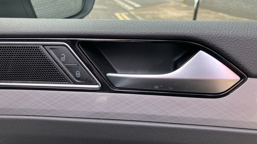 Volkswagen Passat 1.5 TSI EVO SE Nav 4dr DSG Petrol Saloon - Image 28