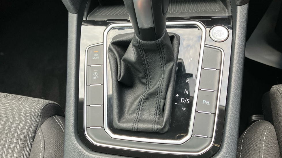 Volkswagen Passat 1.5 TSI EVO SE Nav 4dr DSG Petrol Saloon - Image 47