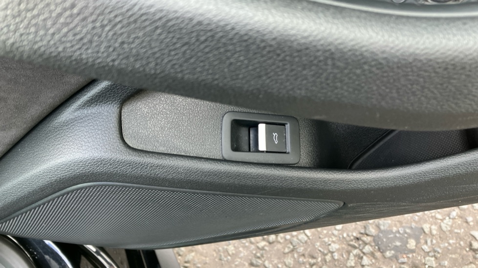 Audi A5 40 TFSI Black Edition 2dr S Tronic Petrol Coupe - Image 31