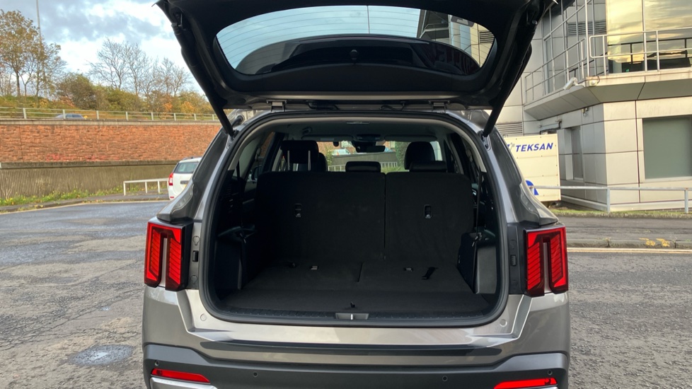 Kia Sorento 1.6 T-GDi HEV 3 5dr Auto Hybrid Station Wagon - Image 4