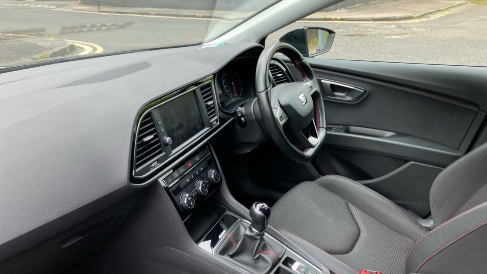 SEAT Leon 2.0 TDI 150 FR [EZ] 5dr Diesel Hatchback - Image 9