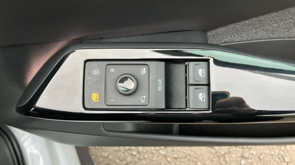 Volkswagen ID.3 150kW Match Pro S 77kWh 5dr Auto Electric Hatchback - Image 28