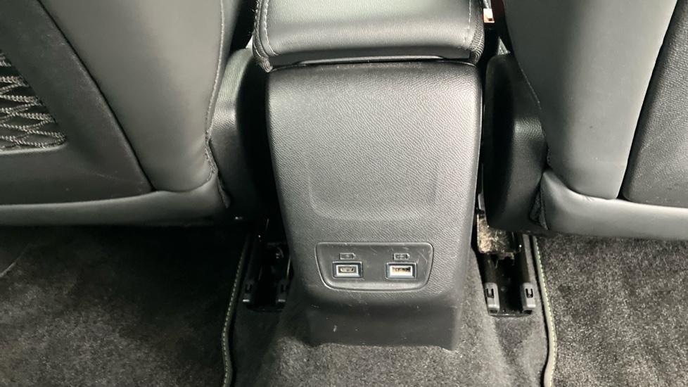 Peugeot 2008 1.2 PureTech 130 GT 5dr EAT8 Petrol Estate - Image 33