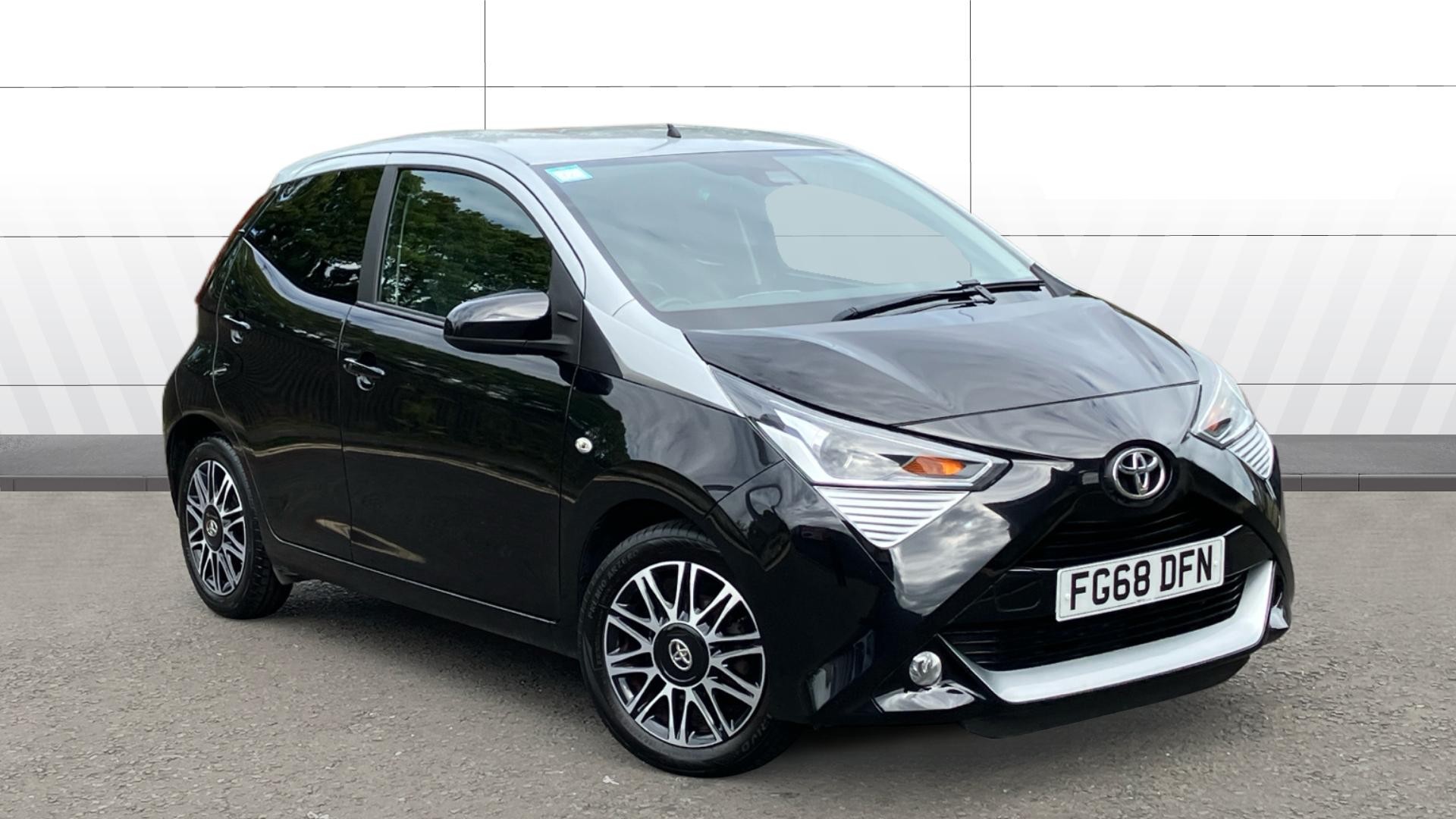 Toyota AYGO listing photo