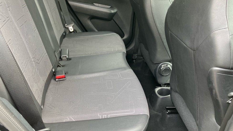 Toyota Aygo 1.0 VVT-i X-Clusiv 5dr Petrol Hatchback - Image 16