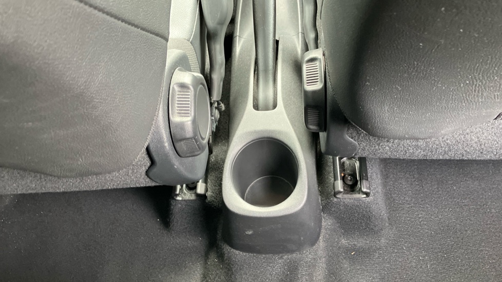 Toyota Aygo 1.0 VVT-i X-Clusiv 5dr Petrol Hatchback - Image 34