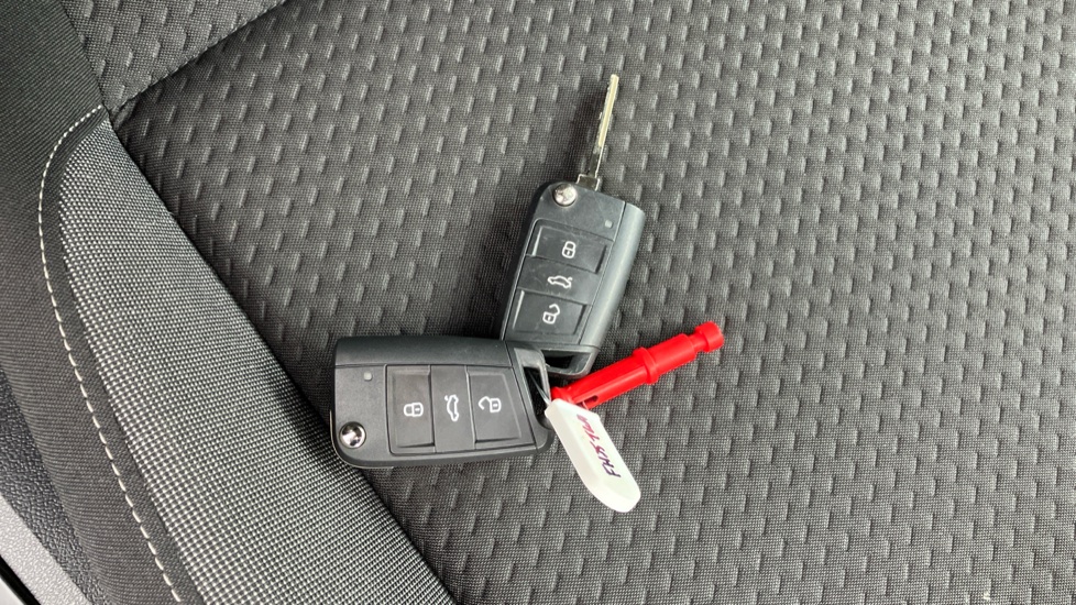 Volkswagen Taigo 1.0 TSI Life 5dr Petrol Hatchback - Image 20