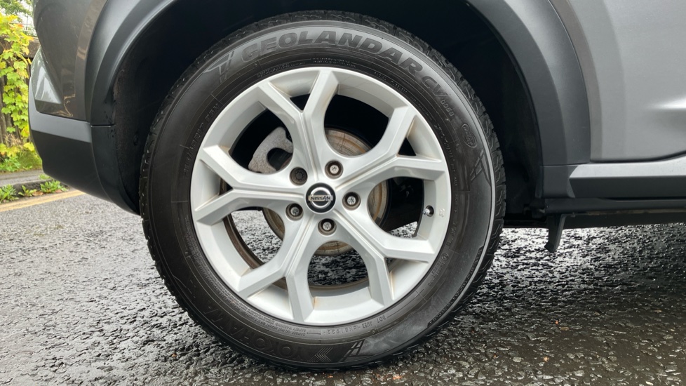 Nissan Juke 1.0 DiG-T N-Connecta 5dr Petrol Hatchback - Image 7
