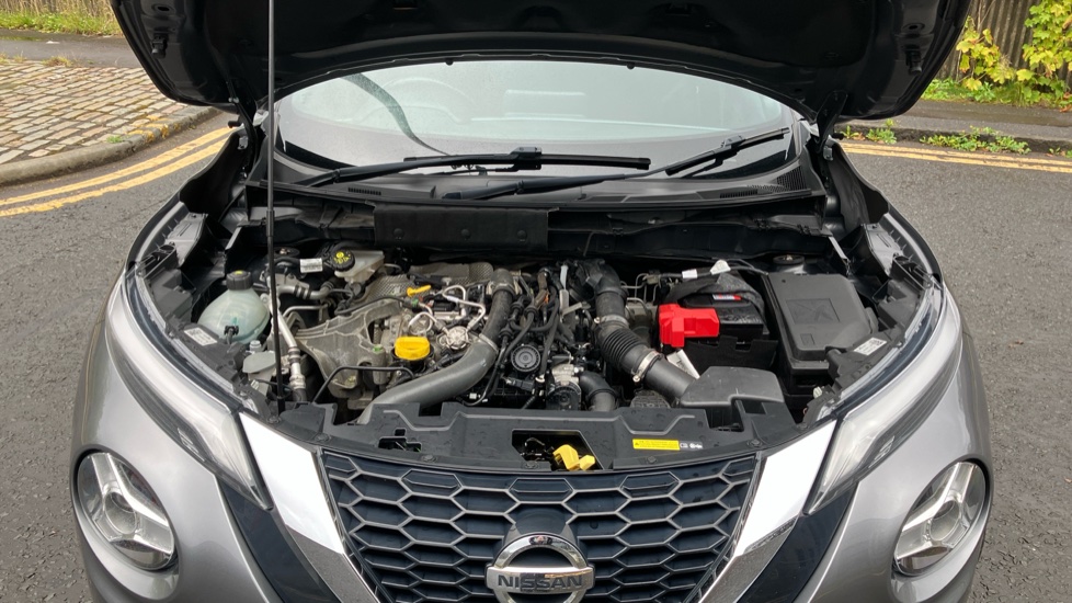 Nissan Juke 1.0 DiG-T N-Connecta 5dr Petrol Hatchback - Image 8