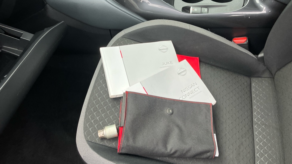 Nissan Juke 1.0 DiG-T N-Connecta 5dr Petrol Hatchback - Image 19