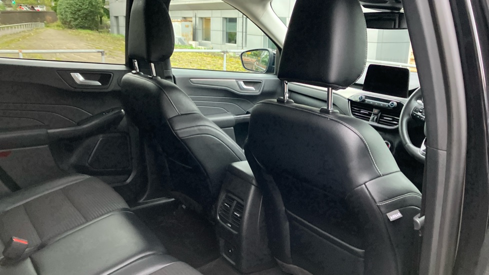 Ford Kuga 1.5 EcoBoost 150 Titanium Edition 5dr Petrol Estate - Image 30