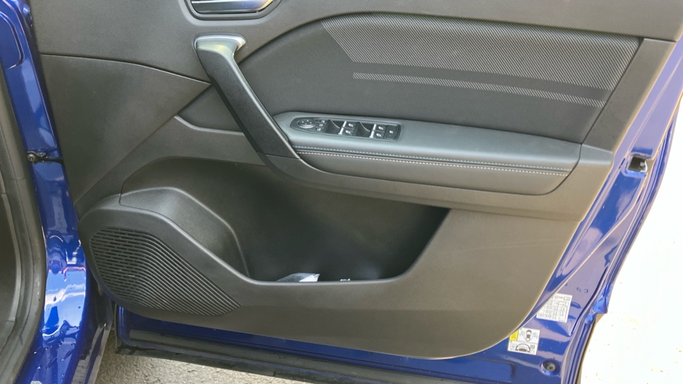 Renault Symbioz 1.6 E-Tech FHEV 145 Techno Esprit Alpine 5dr Auto Hybrid Estate - Image 31