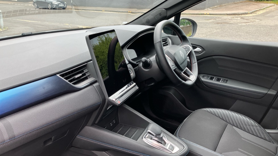 Renault Symbioz 1.6 E-Tech FHEV 145 Techno Esprit Alpine 5dr Auto Hybrid Estate - Image 9