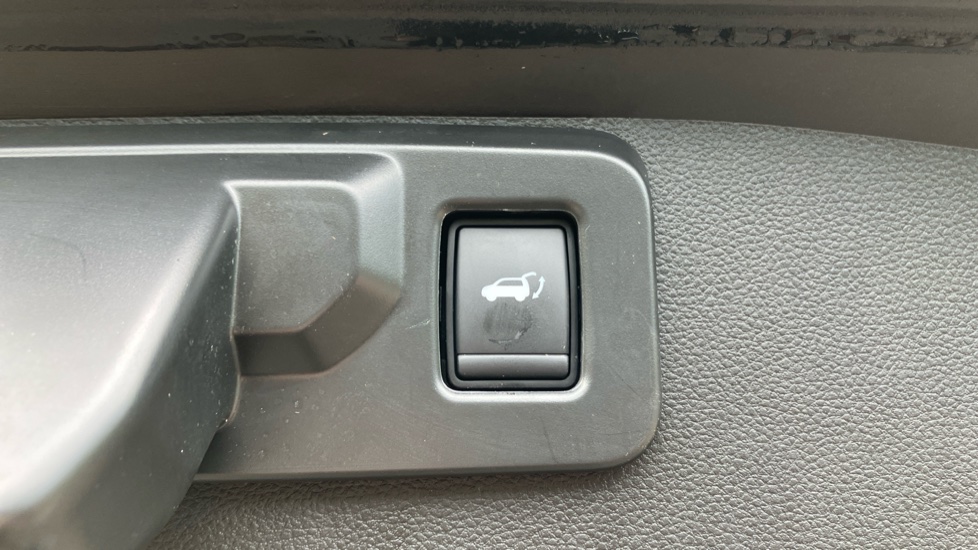Renault Symbioz 1.6 E-Tech FHEV 145 Techno Esprit Alpine 5dr Auto Hybrid Estate - Image 35