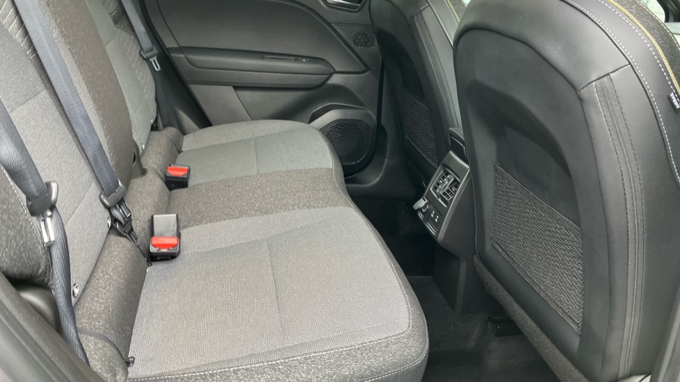 Renault Symbioz 1.6 E-Tech FHEV 145 Techno 5dr Auto Hybrid Estate - Image 16