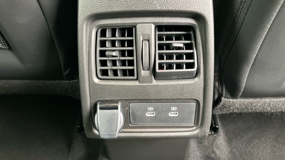Renault Symbioz 1.6 E-Tech FHEV 145 Techno 5dr Auto Hybrid Estate - Image 32