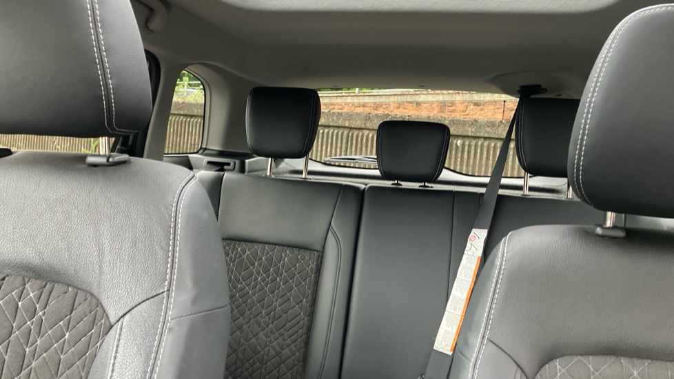 Suzuki Vitara 1.4 Boosterjet 48V Hybrid SZ5 ALLGRIP 5dr Petrol Estate - Image 15