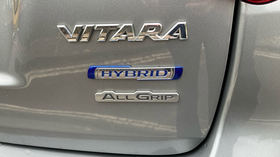 Suzuki Vitara 1.4 Boosterjet 48V Hybrid SZ5 ALLGRIP 5dr Petrol Estate - Image 26
