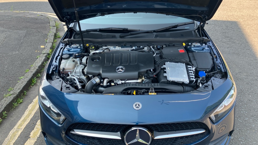 Mercedes-Benz A-Class A200d Exclusive Edition 5dr Auto Diesel Hatchback - Image 8