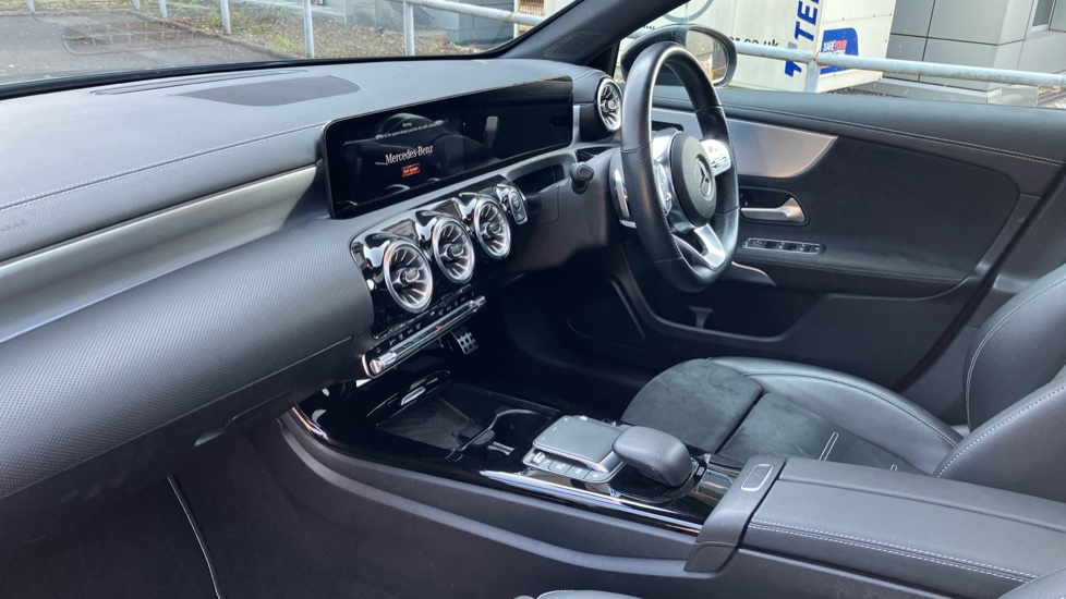 Mercedes-Benz A-Class A200d Exclusive Edition 5dr Auto Diesel Hatchback - Image 9