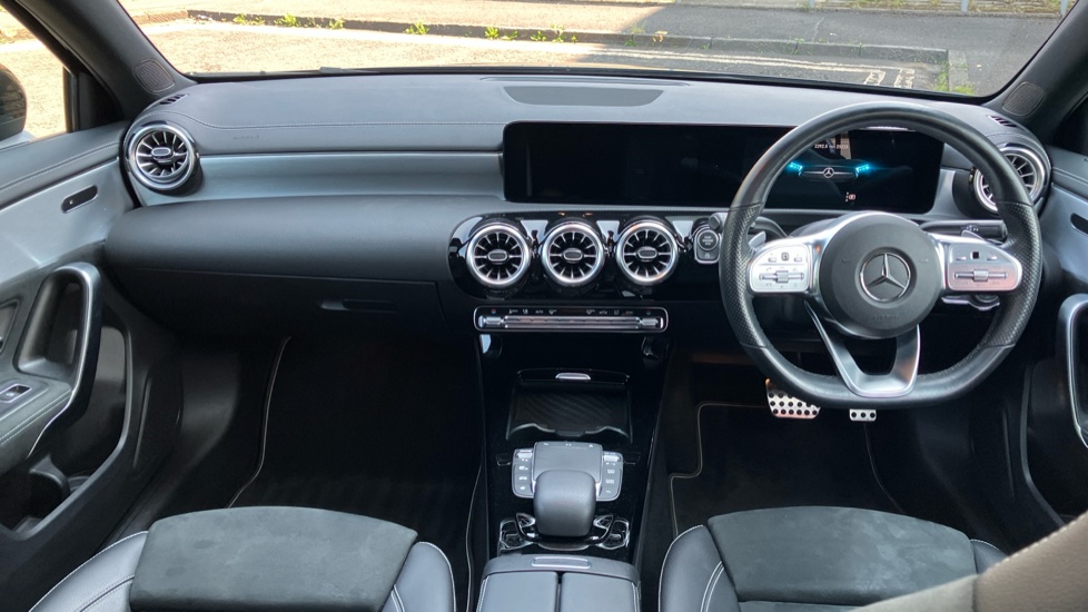 Mercedes-Benz A-Class A200d Exclusive Edition 5dr Auto Diesel Hatchback - Image 10