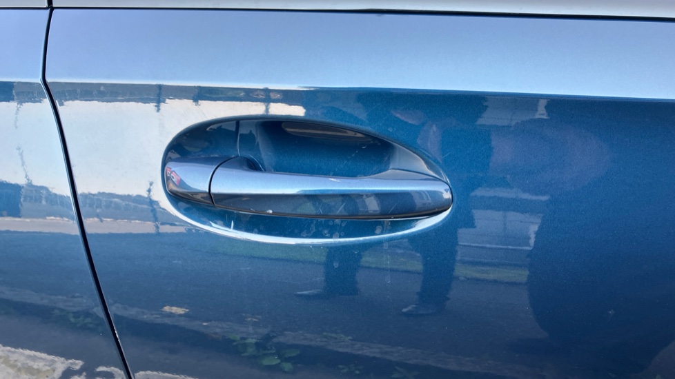 Mercedes-Benz A-Class A200d Exclusive Edition 5dr Auto Diesel Hatchback - Image 24