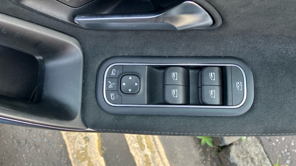 Mercedes-Benz A-Class A200d Exclusive Edition 5dr Auto Diesel Hatchback - Image 30