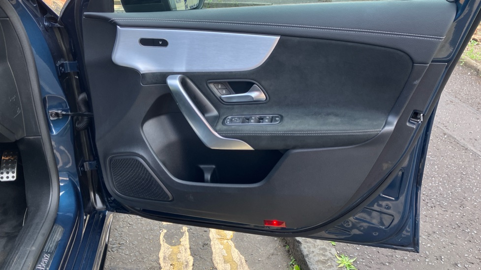 Mercedes-Benz A-Class A200d Exclusive Edition 5dr Auto Diesel Hatchback - Image 31