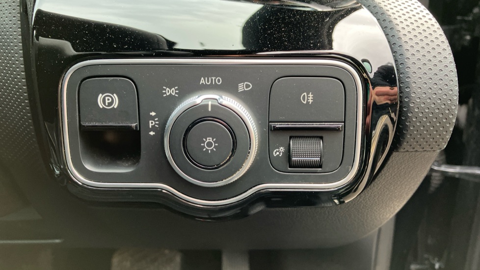 Mercedes-Benz A-Class A180 Sport Executive 5dr Auto Petrol Hatchback - Image 41