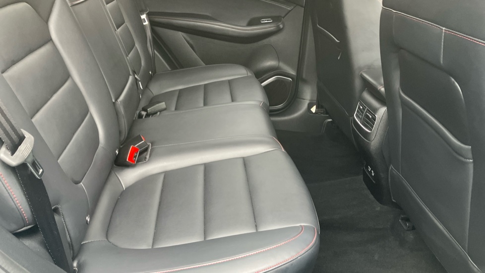 MG HS 1.5 T-GDI SE 5dr Petrol Hatchback - Image 16