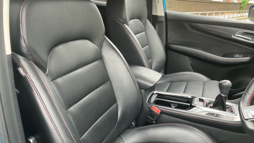 MG HS 1.5 T-GDI SE 5dr Petrol Hatchback - Image 27