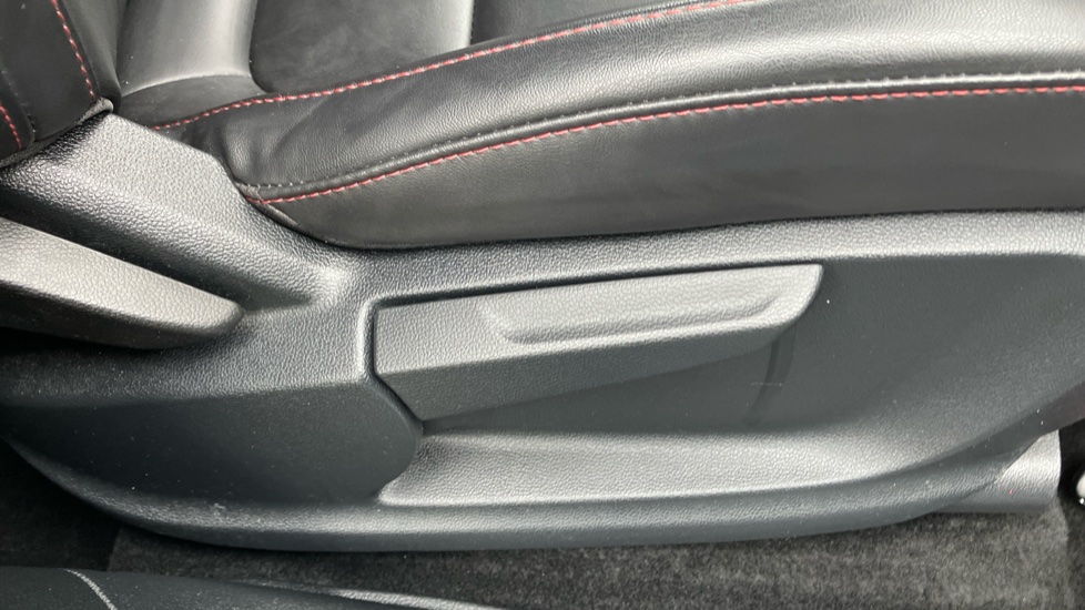 MG HS 1.5 T-GDI SE 5dr Petrol Hatchback - Image 28