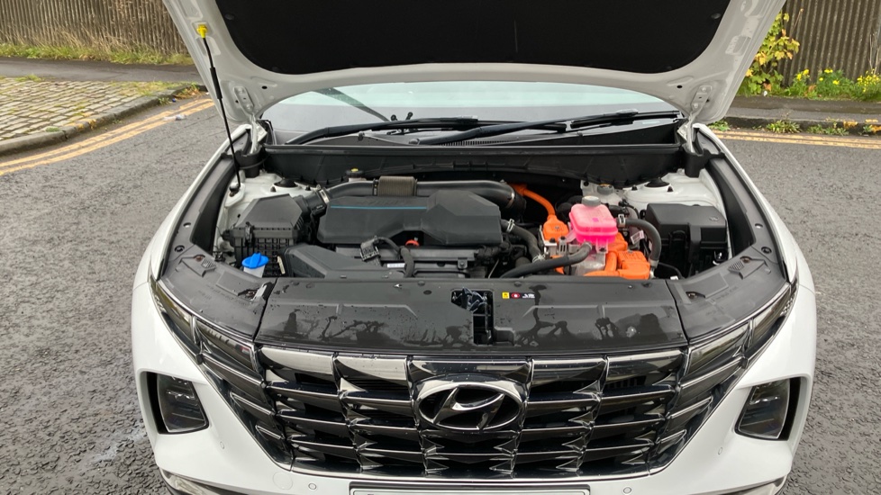 Hyundai TUCSON 1.6 TGDi Hybrid 230 Premium 5dr 2WD Auto Hybrid Estate - Image 8