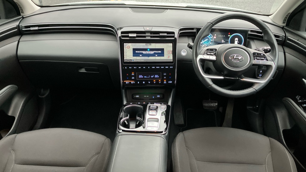 Hyundai TUCSON 1.6 TGDi Hybrid 230 Premium 5dr 2WD Auto Hybrid Estate - Image 10