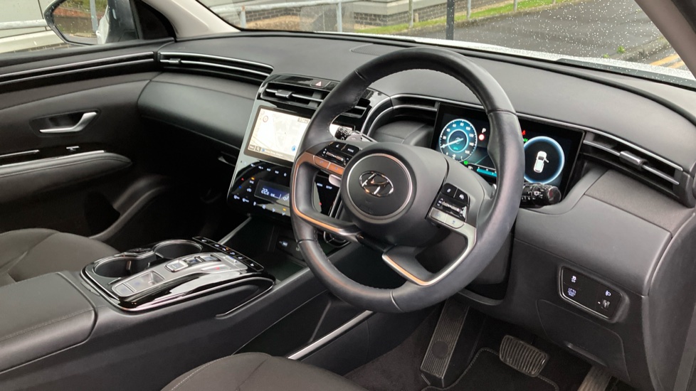 Hyundai TUCSON 1.6 TGDi Hybrid 230 Premium 5dr 2WD Auto Hybrid Estate - Image 11