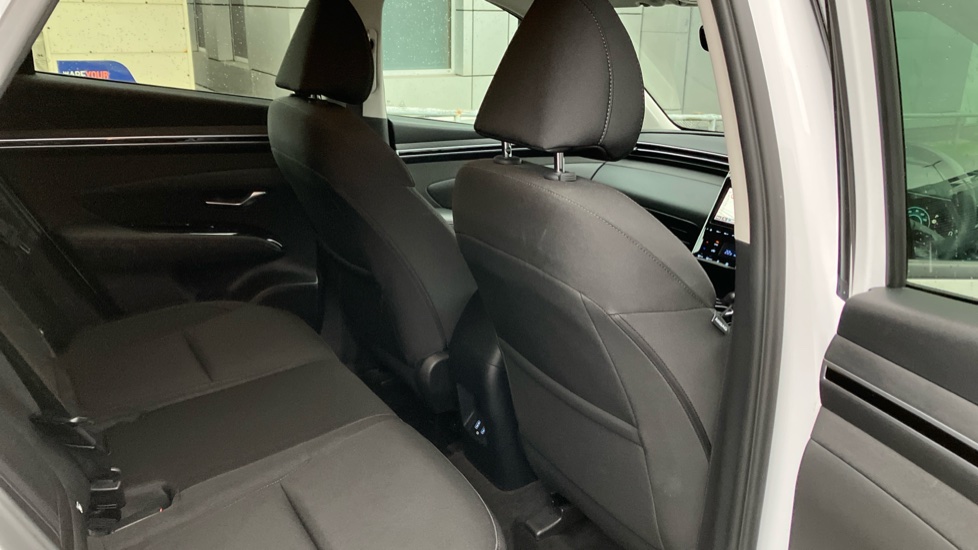 Hyundai TUCSON 1.6 TGDi Hybrid 230 Premium 5dr 2WD Auto Hybrid Estate - Image 34