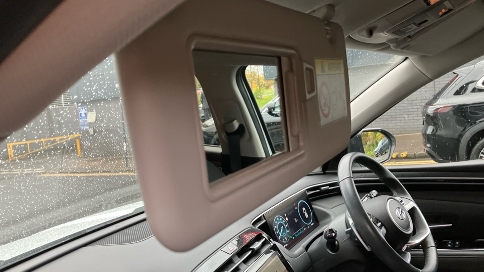 Hyundai TUCSON 1.6 TGDi Hybrid 230 Premium 5dr 2WD Auto Hybrid Estate - Image 39