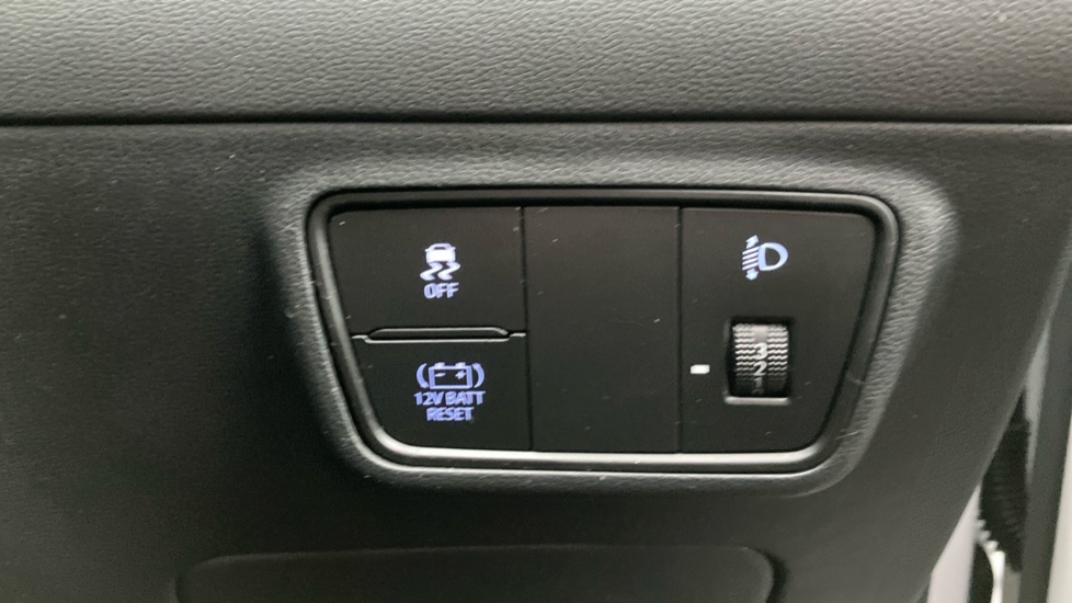 Hyundai TUCSON 1.6 TGDi Hybrid 230 Premium 5dr 2WD Auto Hybrid Estate - Image 40