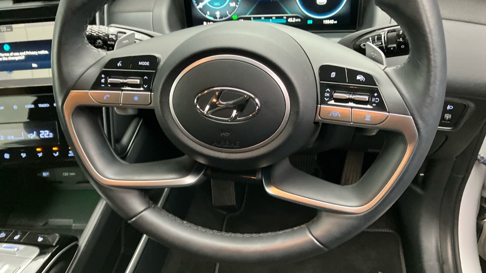 Hyundai TUCSON 1.6 TGDi Hybrid 230 Premium 5dr 2WD Auto Hybrid Estate - Image 41